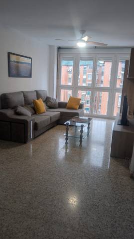 Piso en Alquiler en Calle Francisco Pacheco en Los Guindos - Parque Mediterráneo - Santa Paula