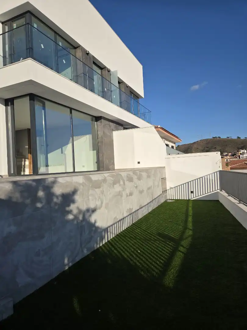Terrassa de Casa o xalet en venda en Málaga amb Aire condicionat, Terrassa i Piscina