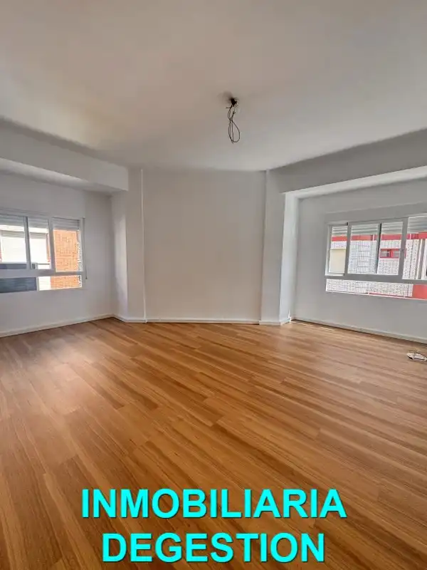 Appartement avec ascenseur à vendre à Calle la Carolina