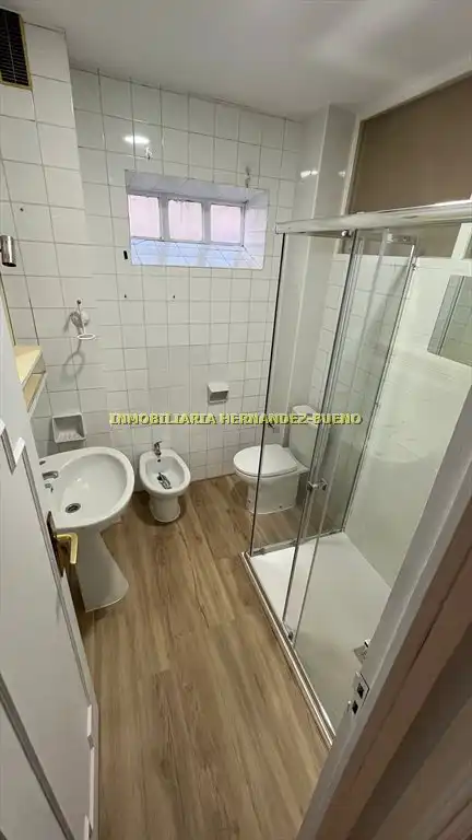 Badezimmer von Wohnung zur Miete in Salamanca mit Heizung, Möbliert und Balkon