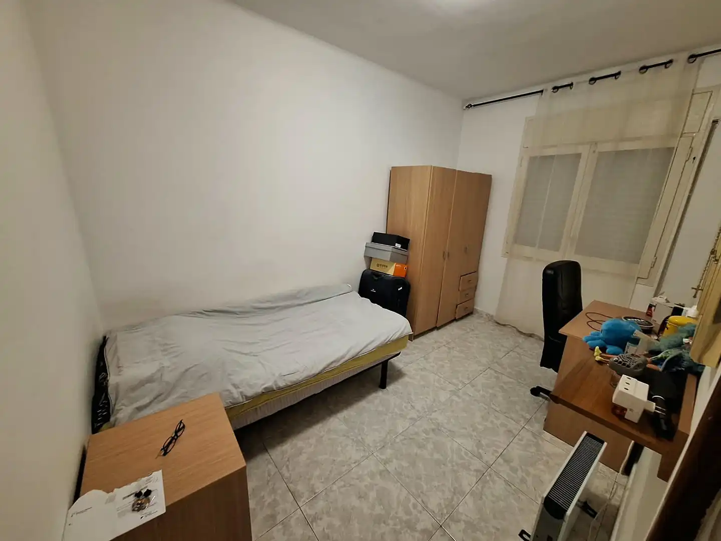 Habitación de Piso en venta en El Prat de Llobregat con Horno y Balcón