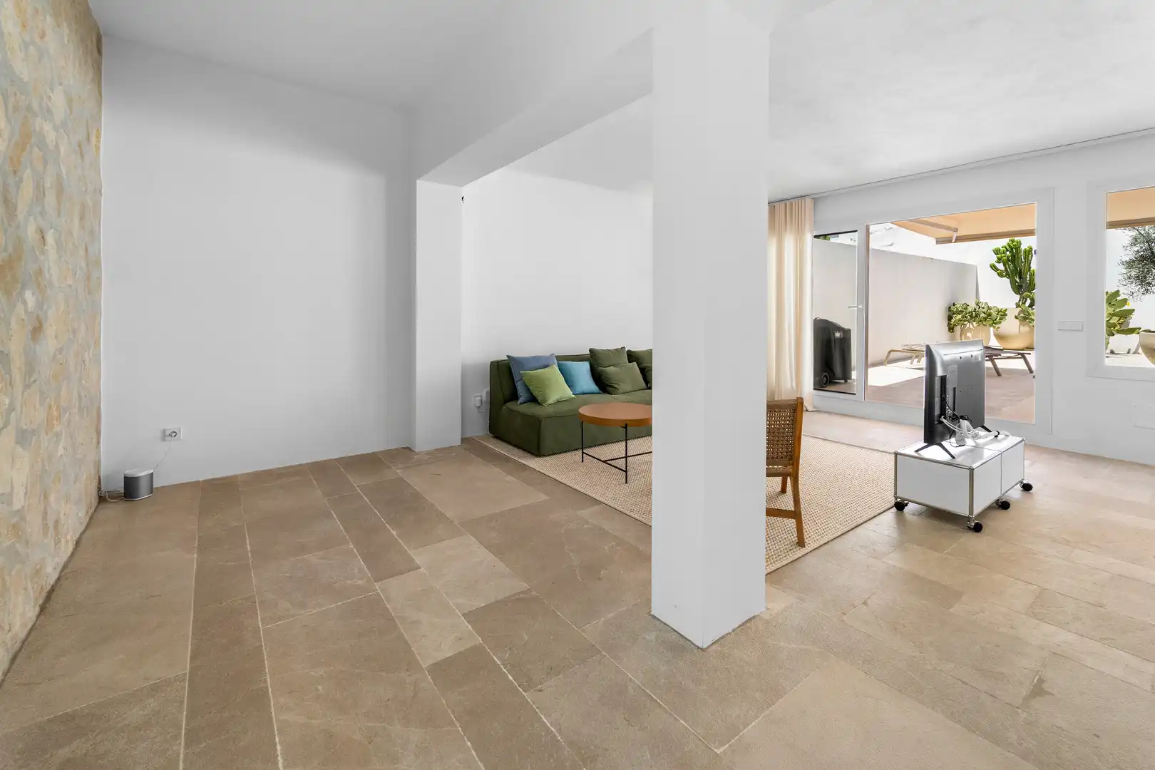 Living room of Houses for sale in Felanitx  with Air Conditioner, Heating and Storage room