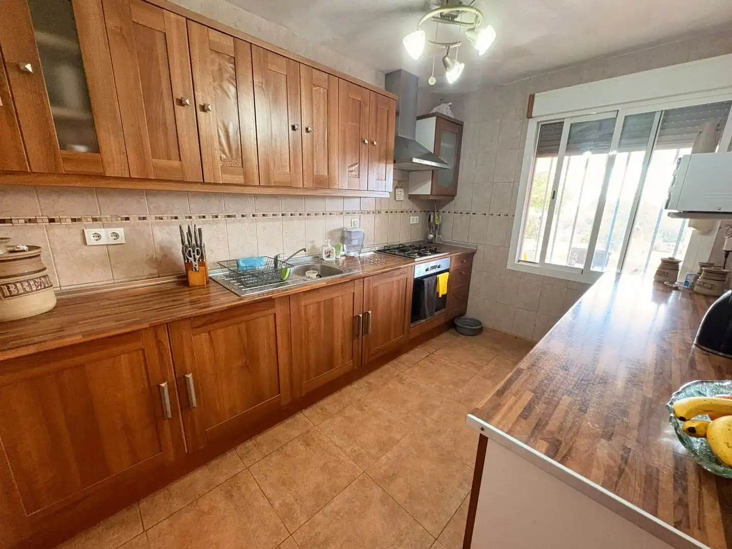 Kitchen of Houses for sale in Caudete, Albacete