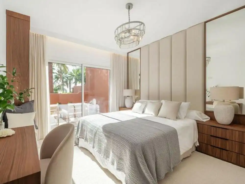 Dormitori de Casa adosada de lloguer en Marbella amb Aire condicionat, Terrassa i Traster