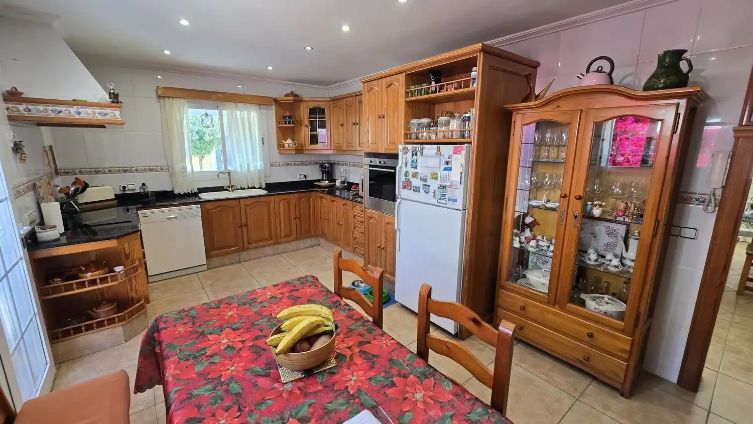 Cocina de Casa o chalet en venta en Calvià con Aire acondicionado, Calefacción y Jardín privado