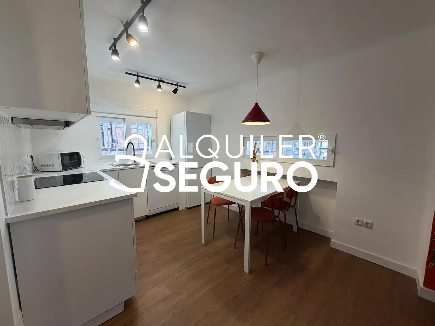 Exterior view of Flat for rent in Madrid  with Air Conditioner and Furnished