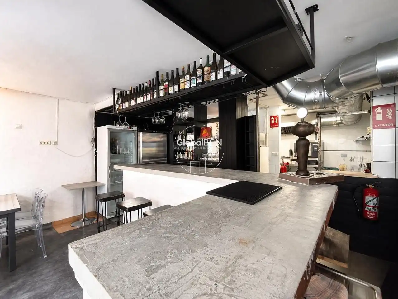 Commercial properties for transfer in Del Taulat, El Poblenou