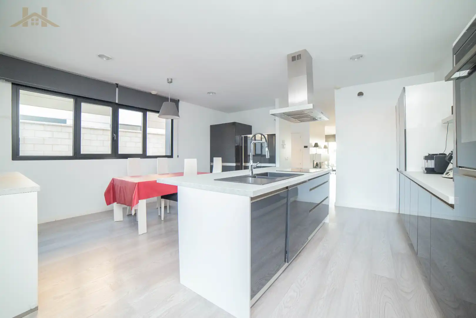 Cocina de Casa o chalet en venta en Arroyomolinos (Madrid) con Calefacción, Jardín privado y Terraza