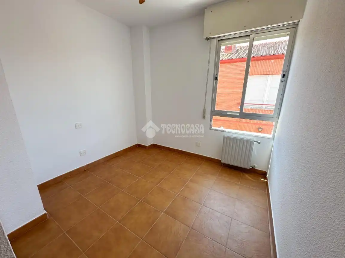 Schlafzimmer von Einfamilien-Reihenhaus zum Verkauf in Collado Villalba mit Heizung, Abstellraum und Alarm