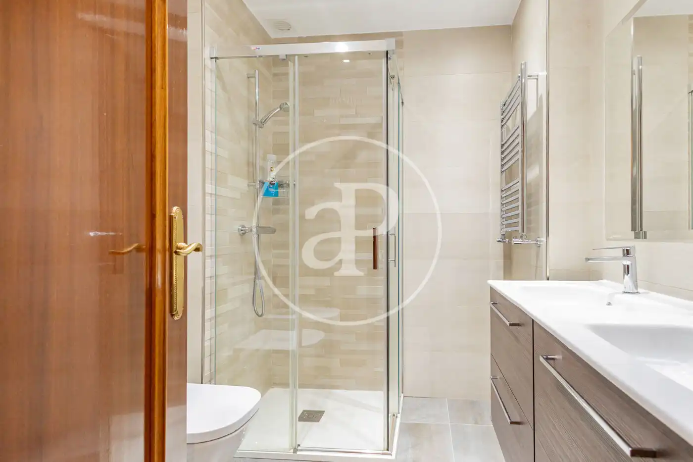 Bathroom of Flat for sale in Fuencarral - El Pardo