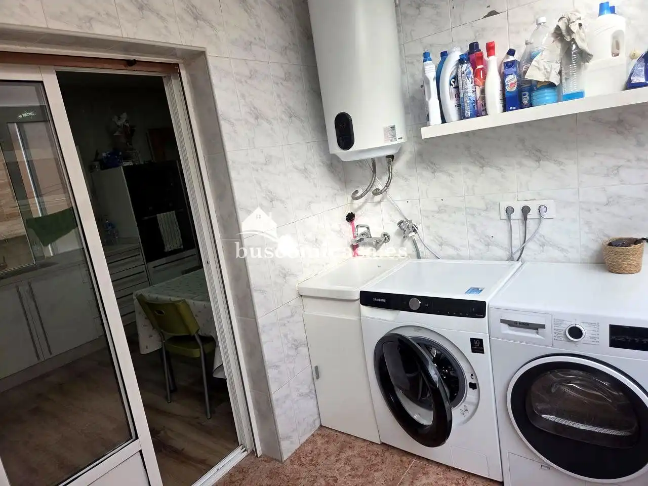 Cuina de Casa adosada en venda en Jaén amb Aire condicionat, Terrassa i Piscina