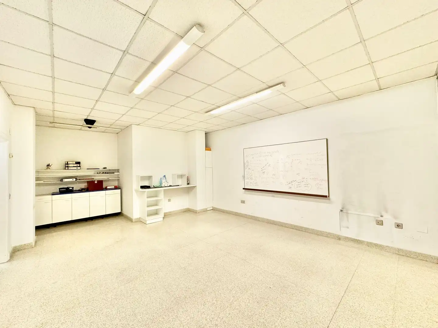 Local comercial en venda a Pintor Aurelio Verá-Fajardo Kalea, imagen 8