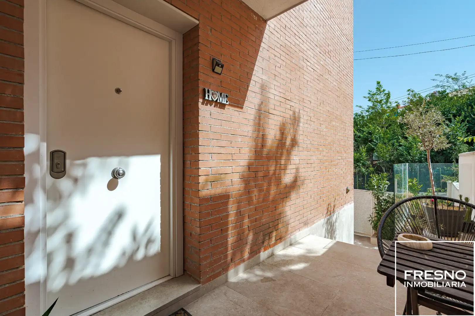 Vista exterior de Casa o xalet en venda en Cobeña amb Aire condicionat, Calefacció i Jardí privat