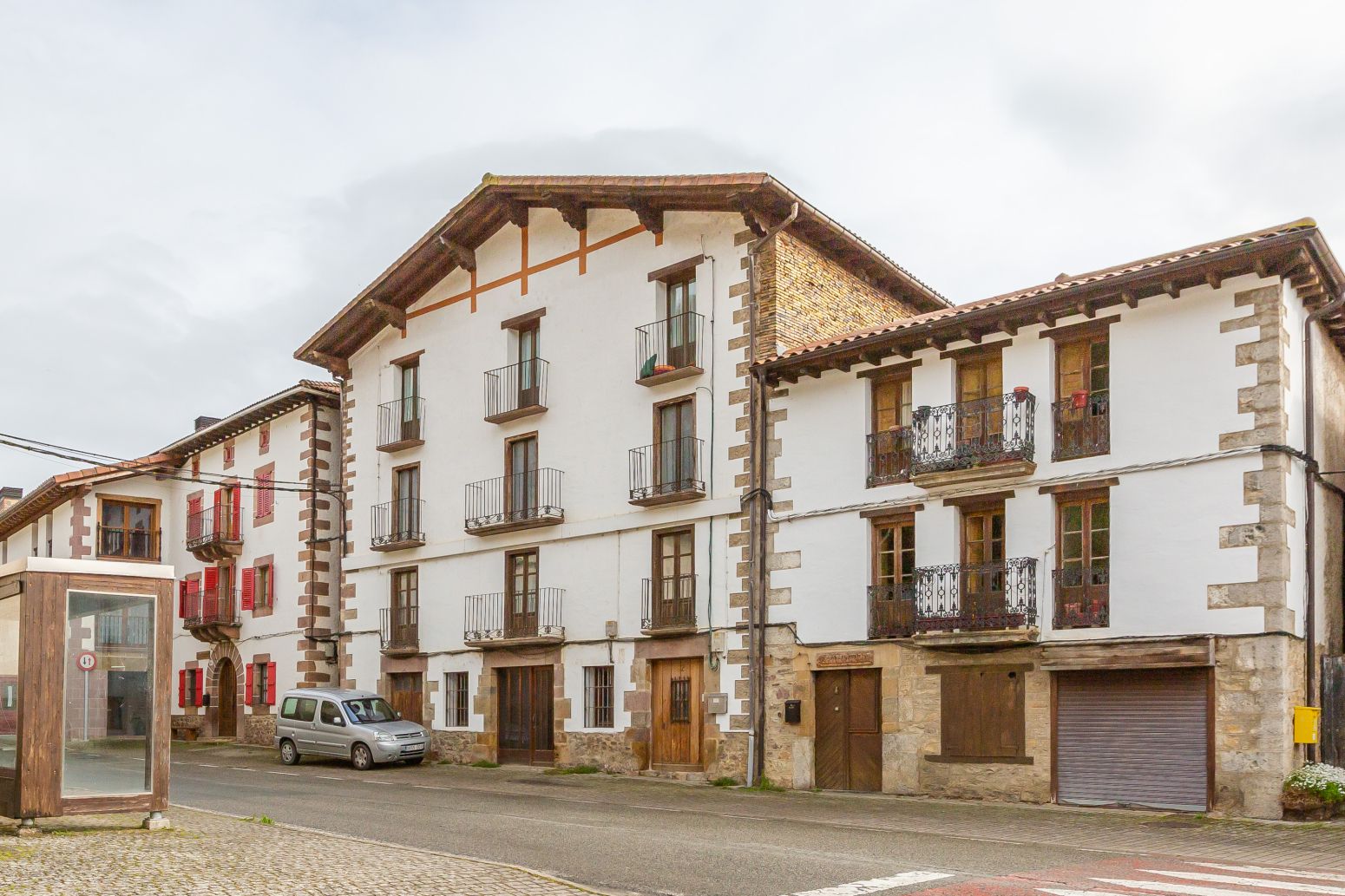 Exterior view of Flat for sale in Anue  with Parquet flooring, Storage room and Balcony