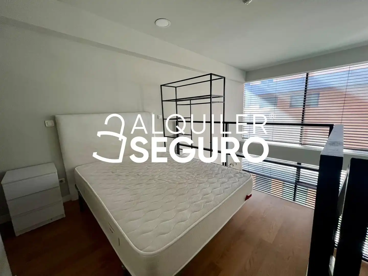 Loft de lloguer a de Fuencarral, Zona Industrial