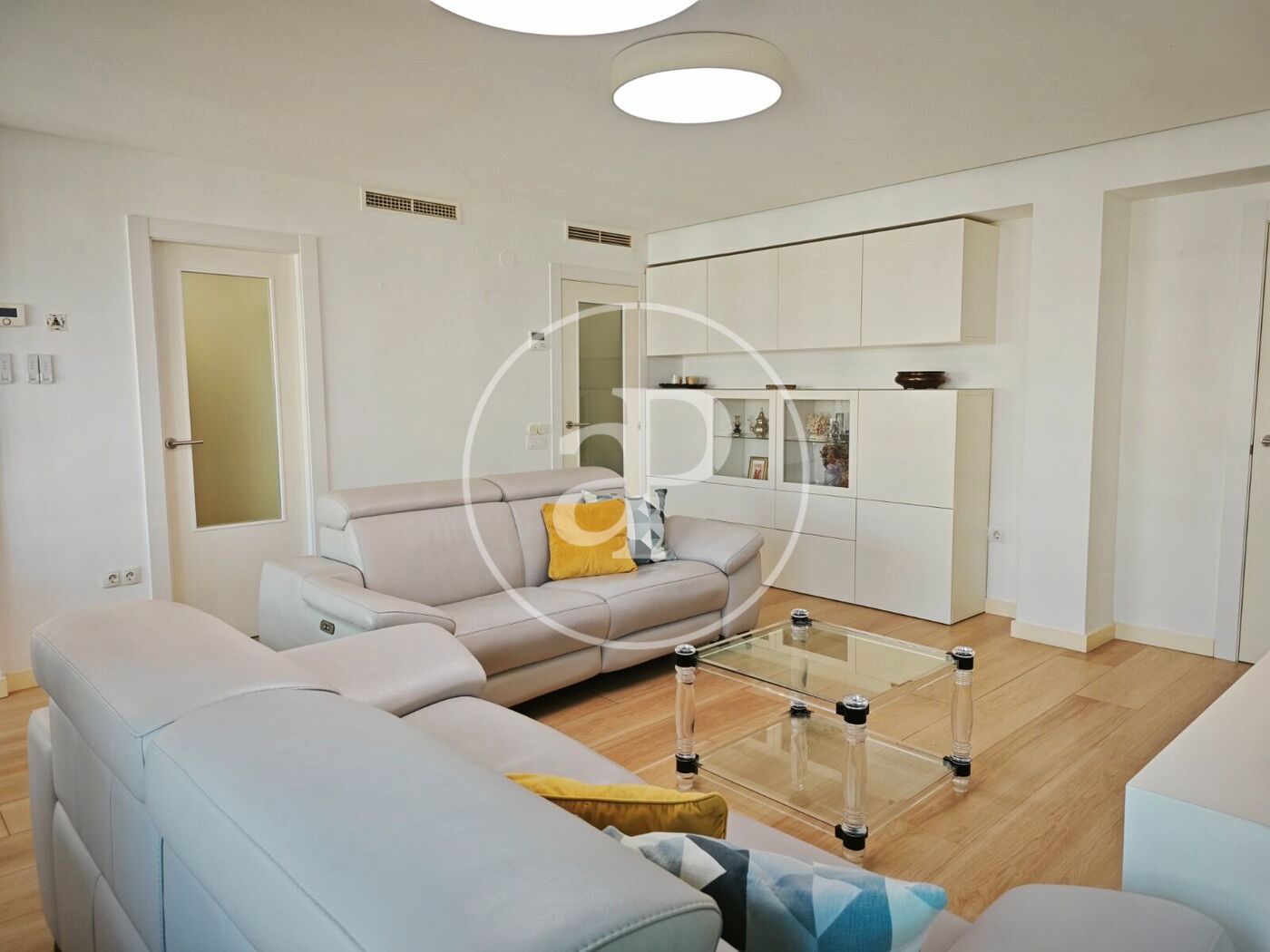 Living room of Flat to rent in  Valencia Capital  with Air Conditioner, Heating and Furnished