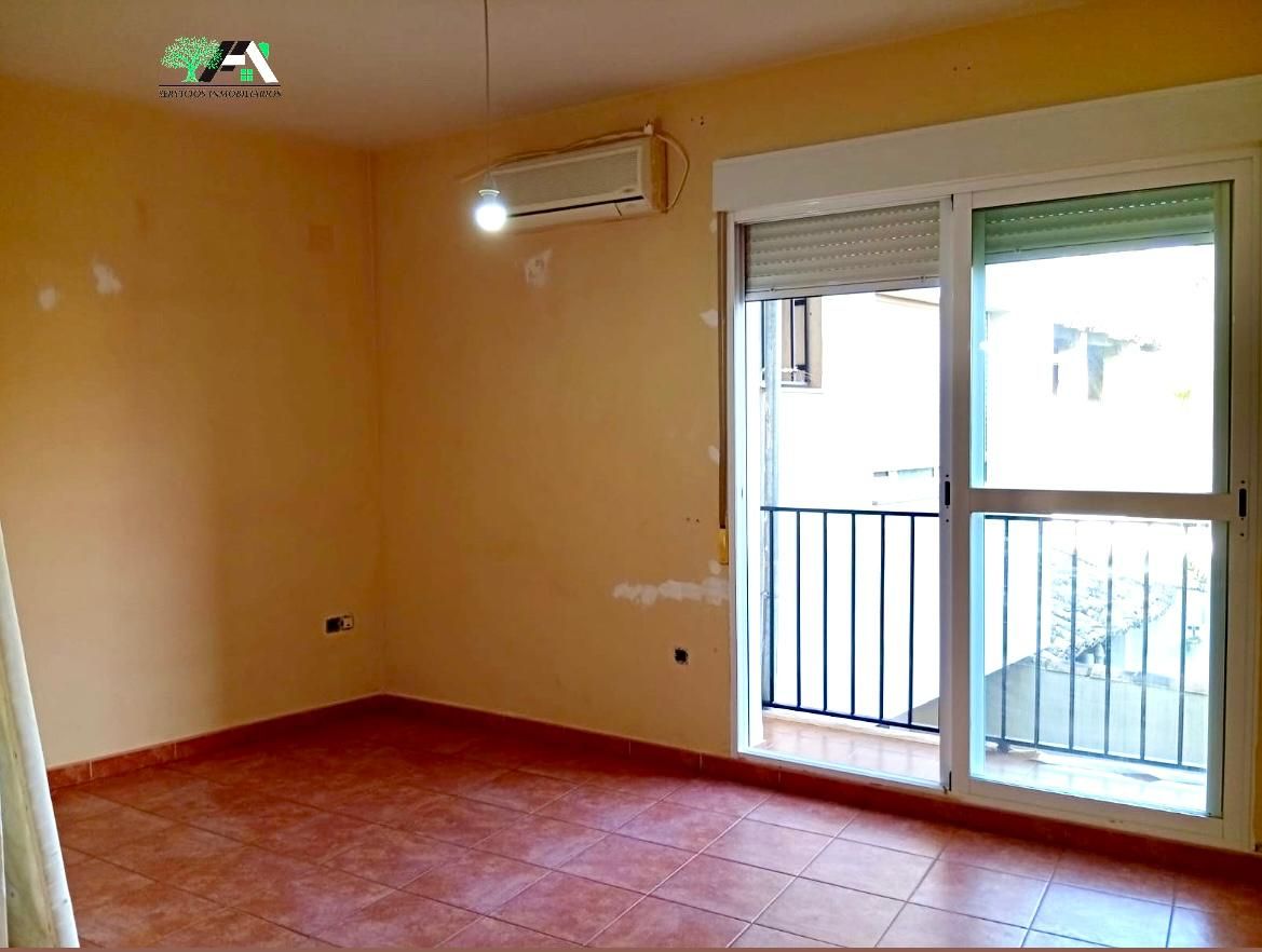 Bedroom of Flat for sale in Baeza