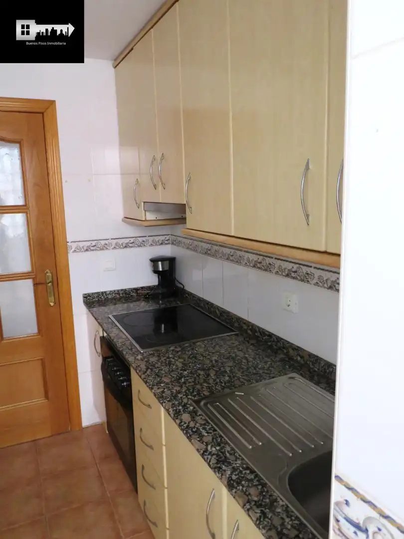 Cocina de Piso en venta en Alicante / Alacant con Aire acondicionado y Amueblado