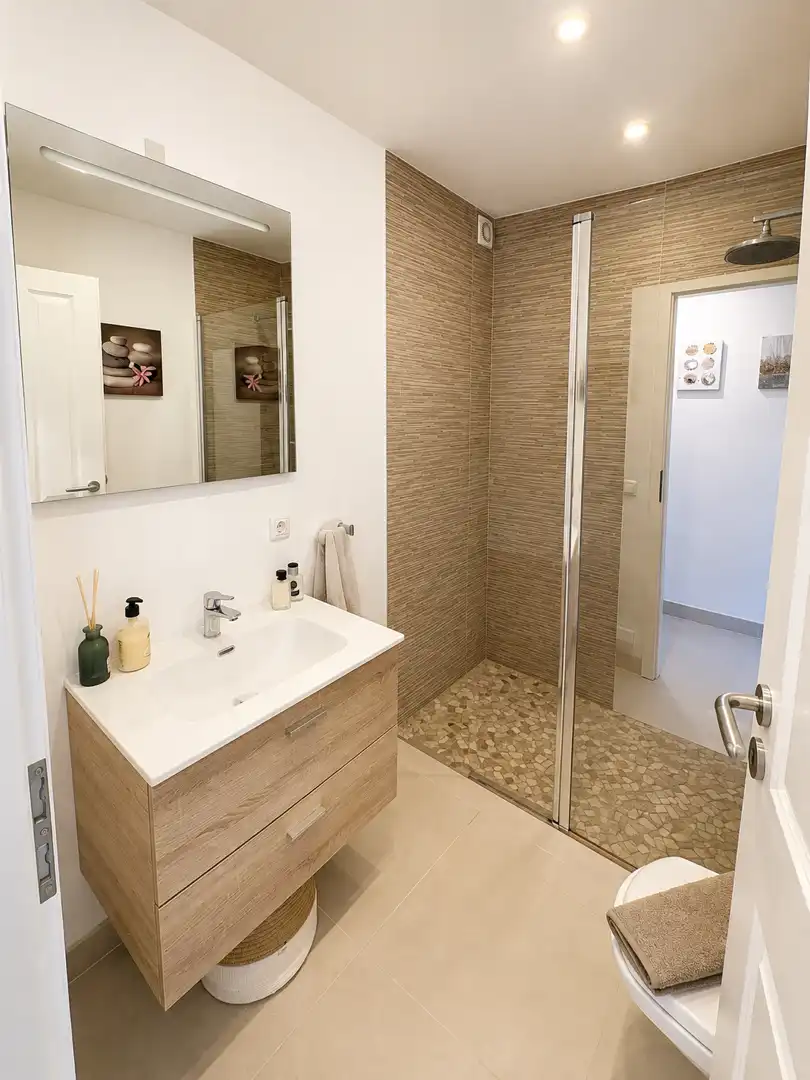 Bathroom of Detached homes for rent in Calvià  with Air Conditioner, Terrace and Furnished