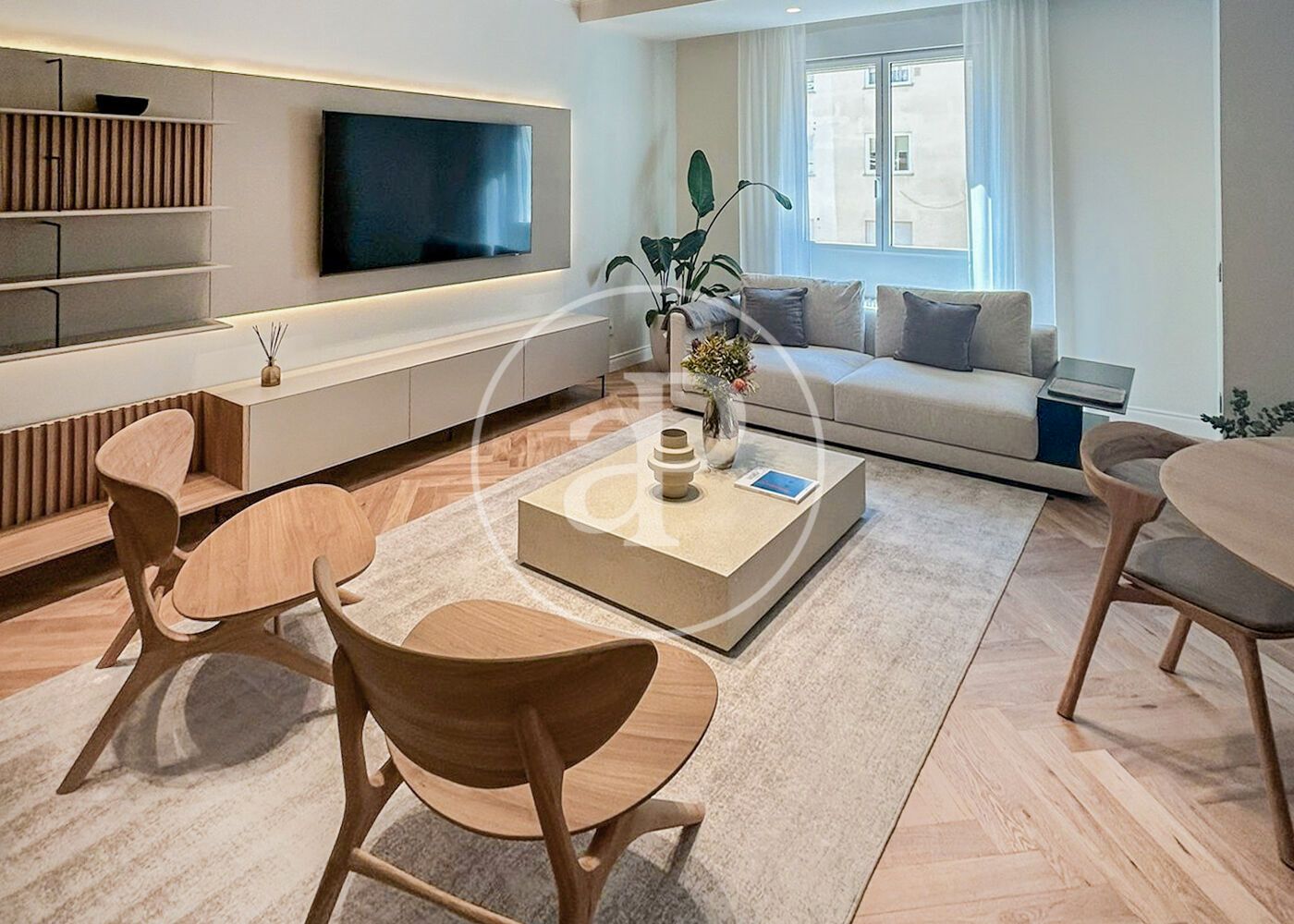 Living room of Flat to rent in  Madrid Capital  with Air Conditioner, Heating and Terrace