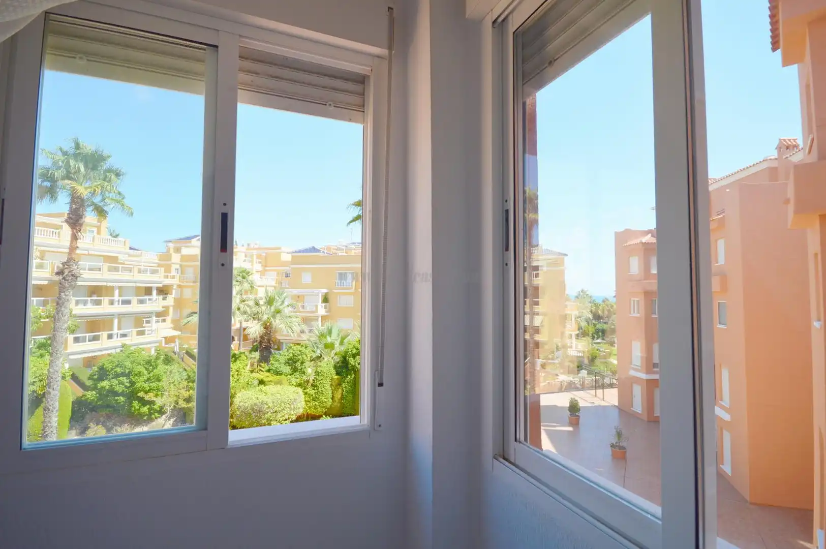 Habitación de Apartamento en venta en Orihuela con Aire acondicionado, Calefacción y Terraza