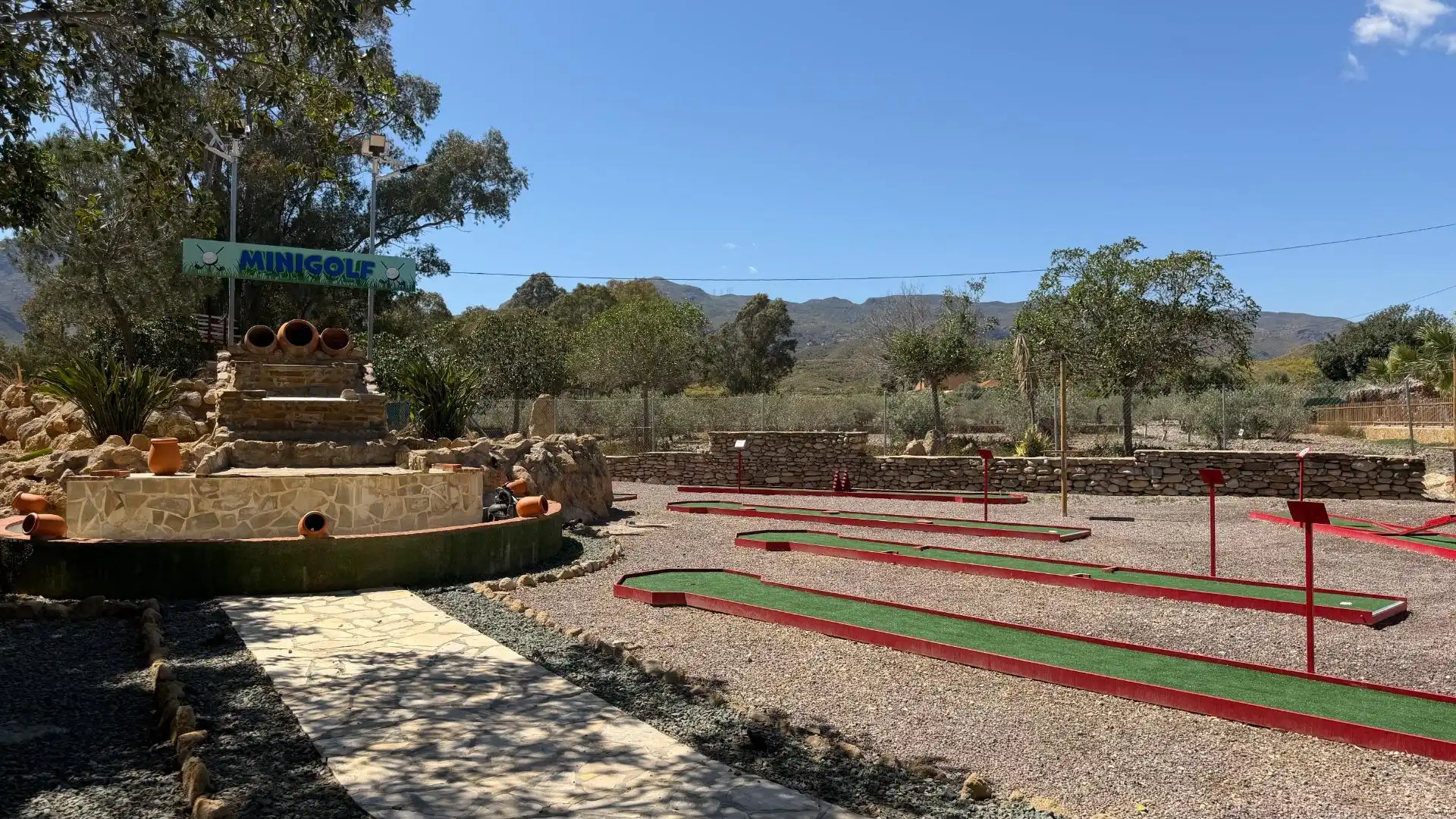 Außenansicht von Gebäude zum Verkauf in Turre