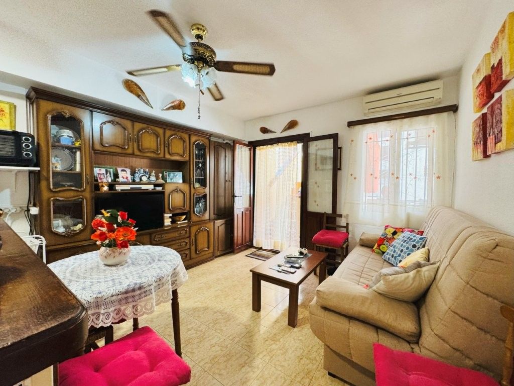 Sala de estar de Piso en venta en Torrevieja con Amueblado
