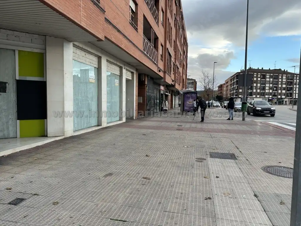 Exterior view of Commercial properties for rent in  Logroño  with Air Conditioner and Heating