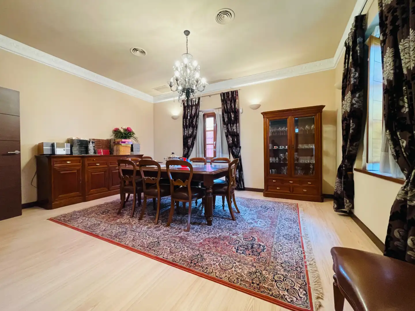 Comedor de Casa o chalet en venta en Los Yébenes con Aire acondicionado, Calefacción y Jardín privado