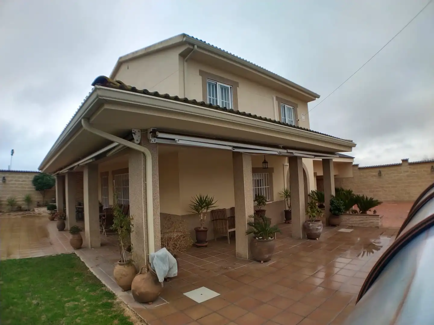 Vista exterior de Casa o xalet en venda en Moraleja de Enmedio amb Aire condicionat, Calefacció i Jardí privat