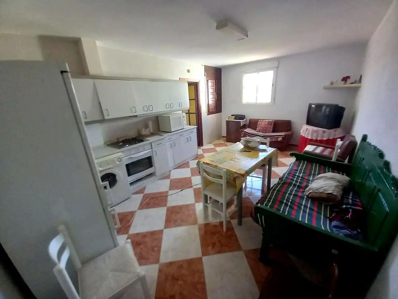 Cocina de Casa o chalet en venta en Codo con Jardín privado, Trastero y Balcón