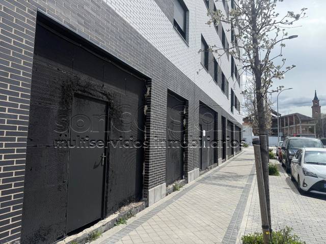 Local comercial en Alquiler en Iberia en Casco Histórico de Barajas