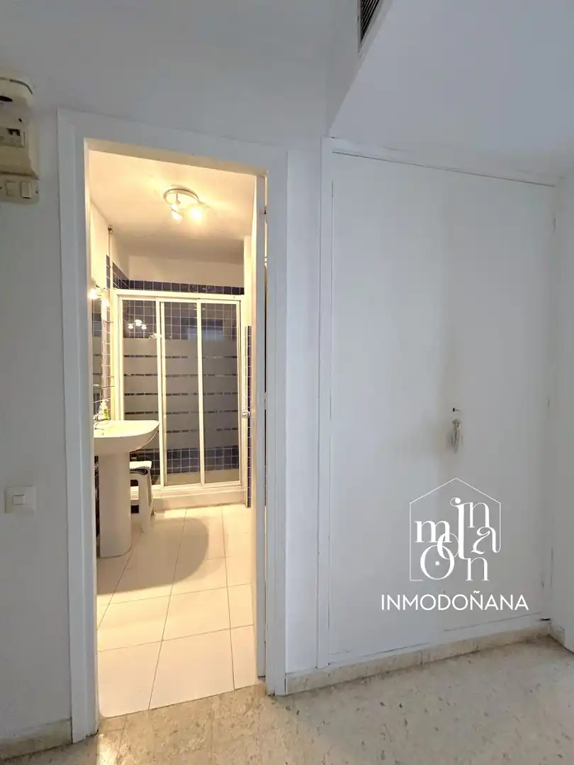 Baño de Piso en venta en Almonte con Aire acondicionado, Terraza y Amueblado