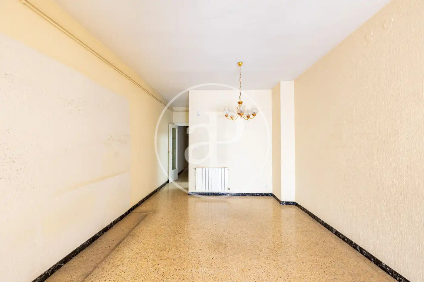 Flat for sale in Barcelona  with Air Conditioner, Heating and Balcony