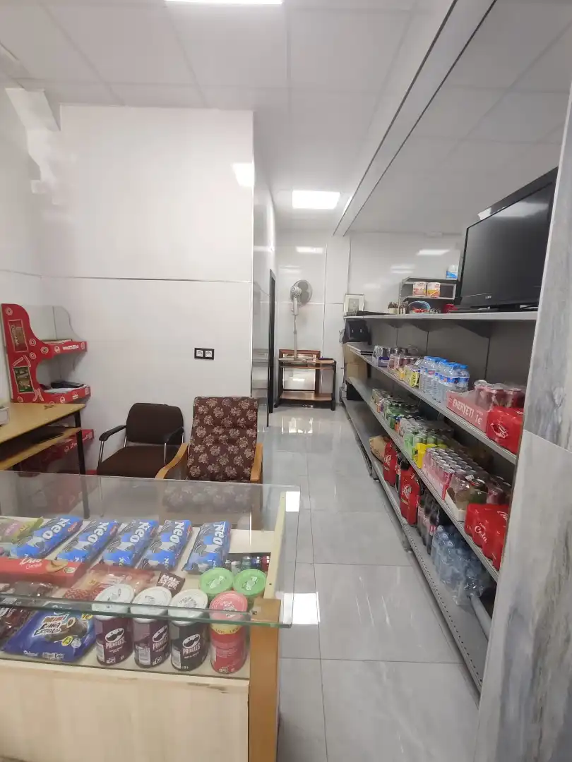 Local en venta en Alicante / Alacant con Amueblado