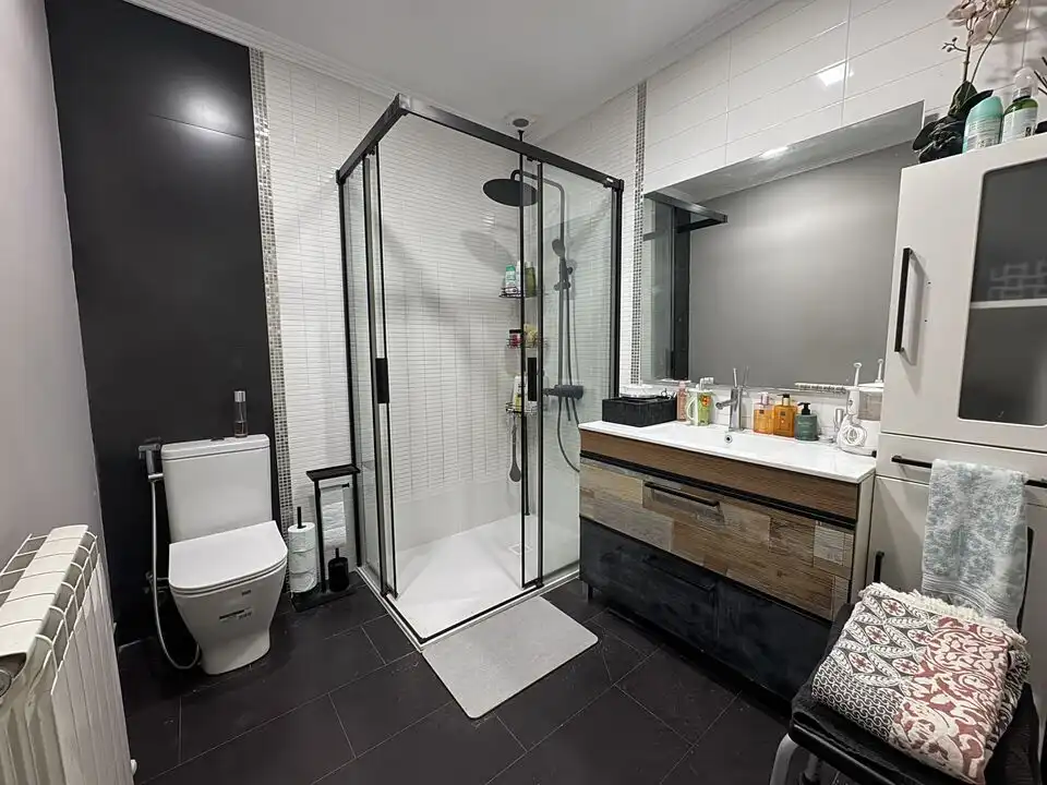 Baño de Piso en venta en Antzuola, Gipuzkoa