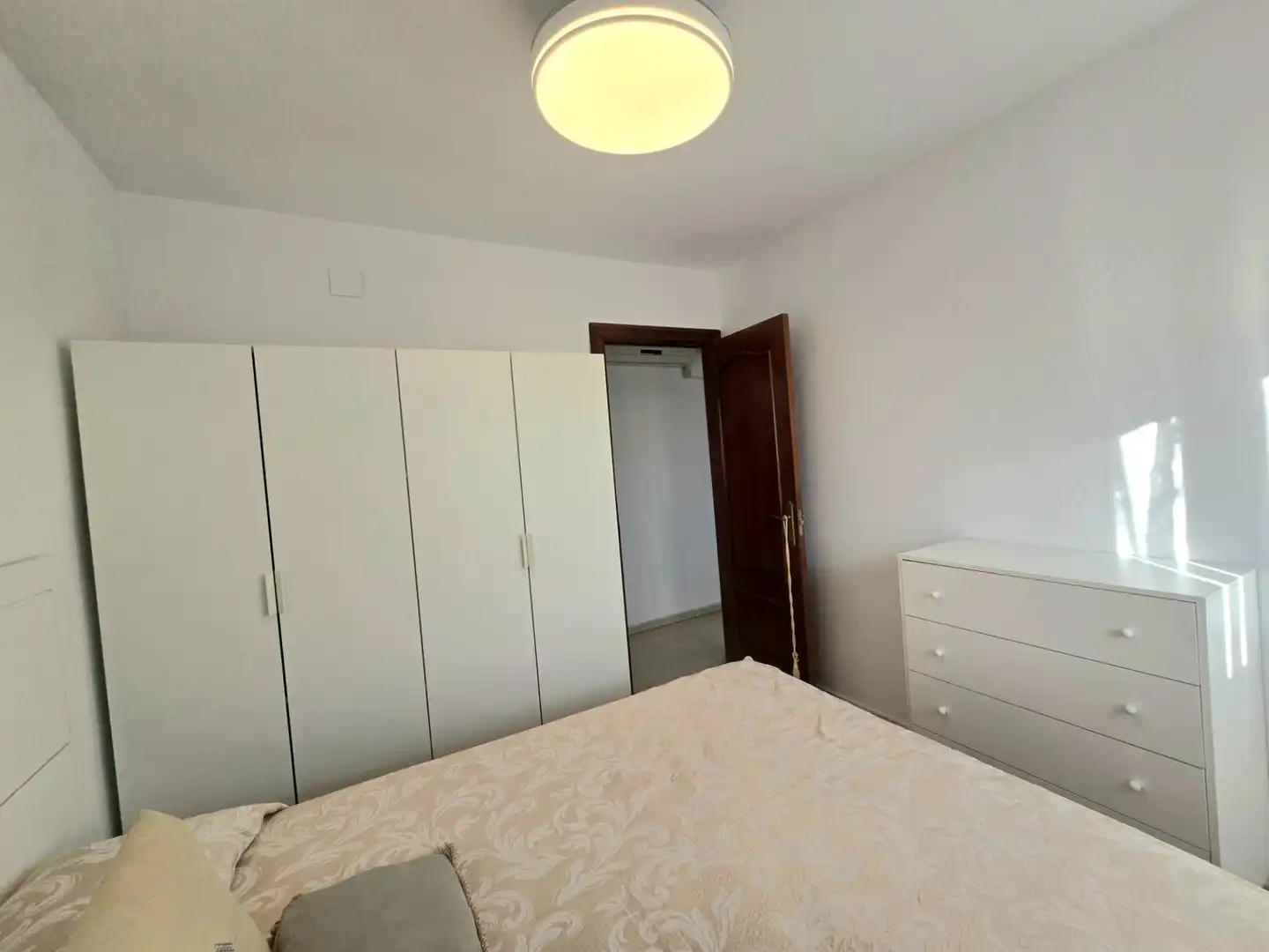 Schlafzimmer von Wohnung zum Verkauf in Torremolinos mit Klimaanlage, Privatgarten und Terrasse