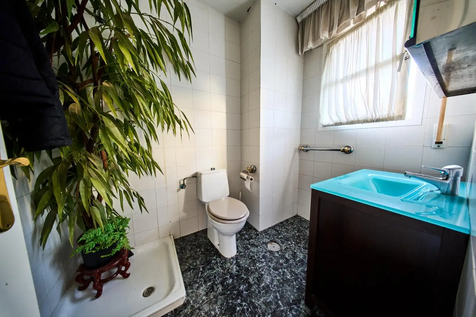 Bathroom of Houses for sale in Cenes de la Vega  with Heating