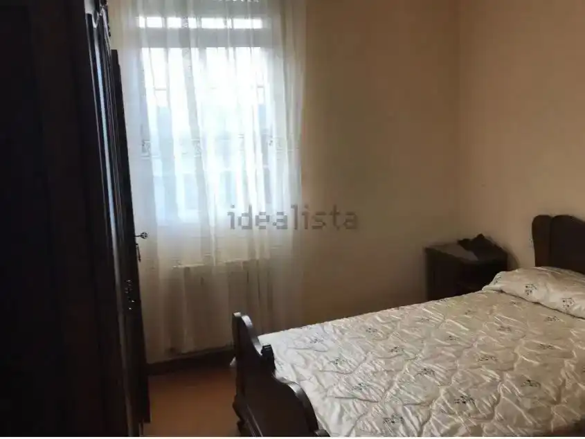 Dormitori de Casa adosada en venda en Cuntis amb Traster i Moblat
