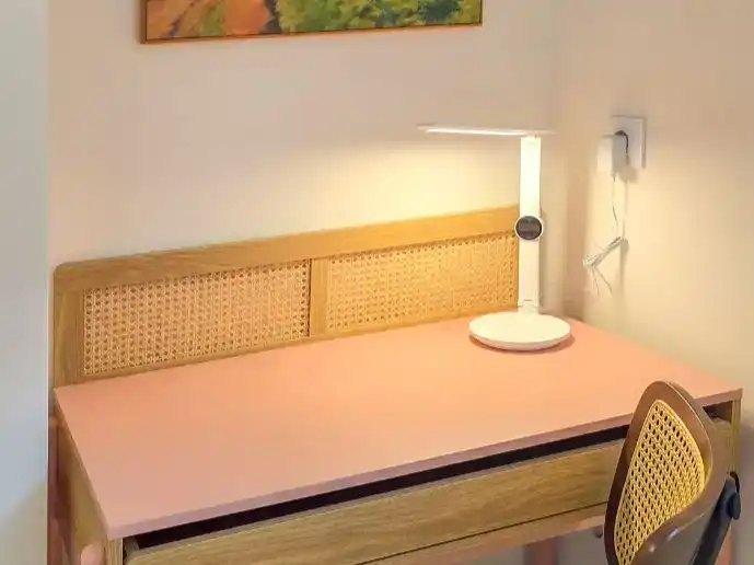 Dormitori de Apartament de lloguer en Suances amb Moblat i Balcó