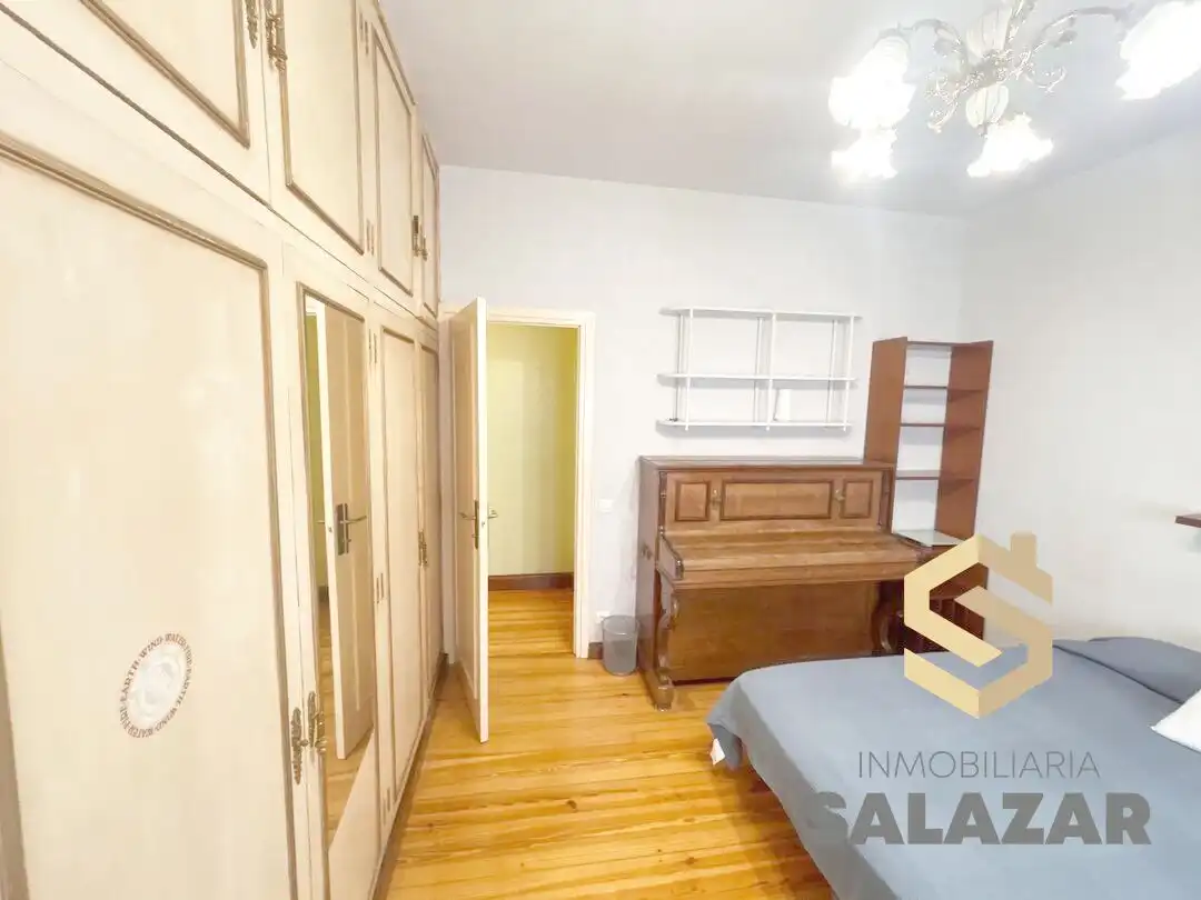 Schlafzimmer von Wohnung zur Miete in Bilbao  mit Heizung