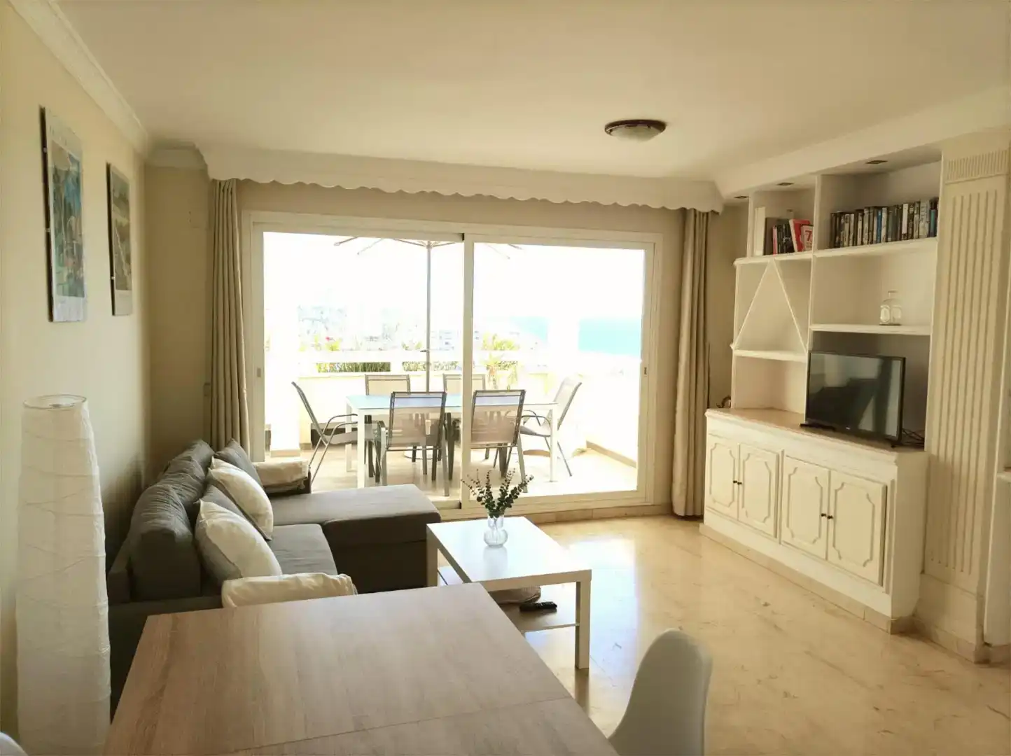 Sala d'estar de Àtic en venda en Marbella amb Balcó