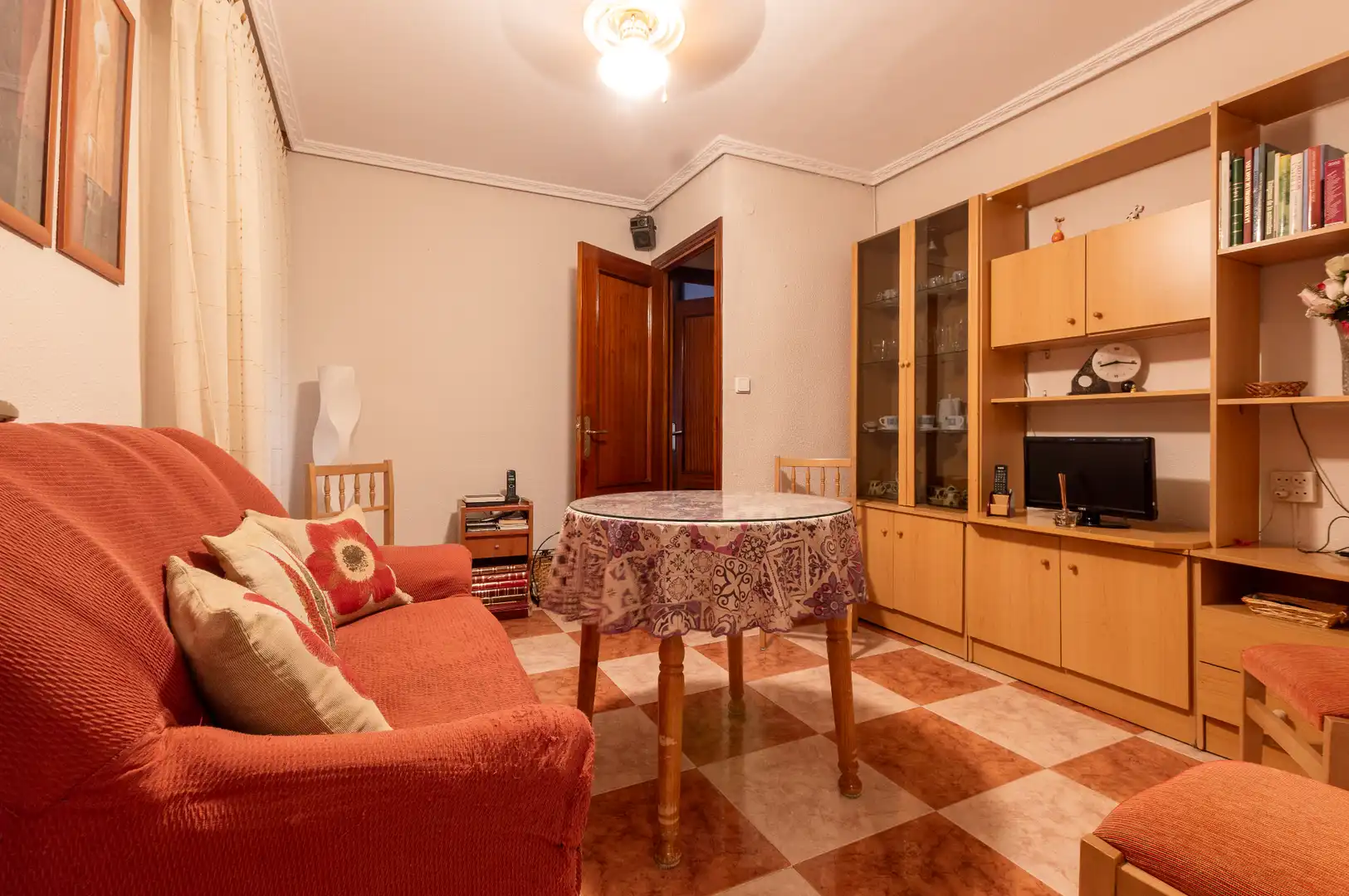 Sala d'estar de Pis en venda en Alcalá de Henares amb Calefacció, Terrassa i Moblat