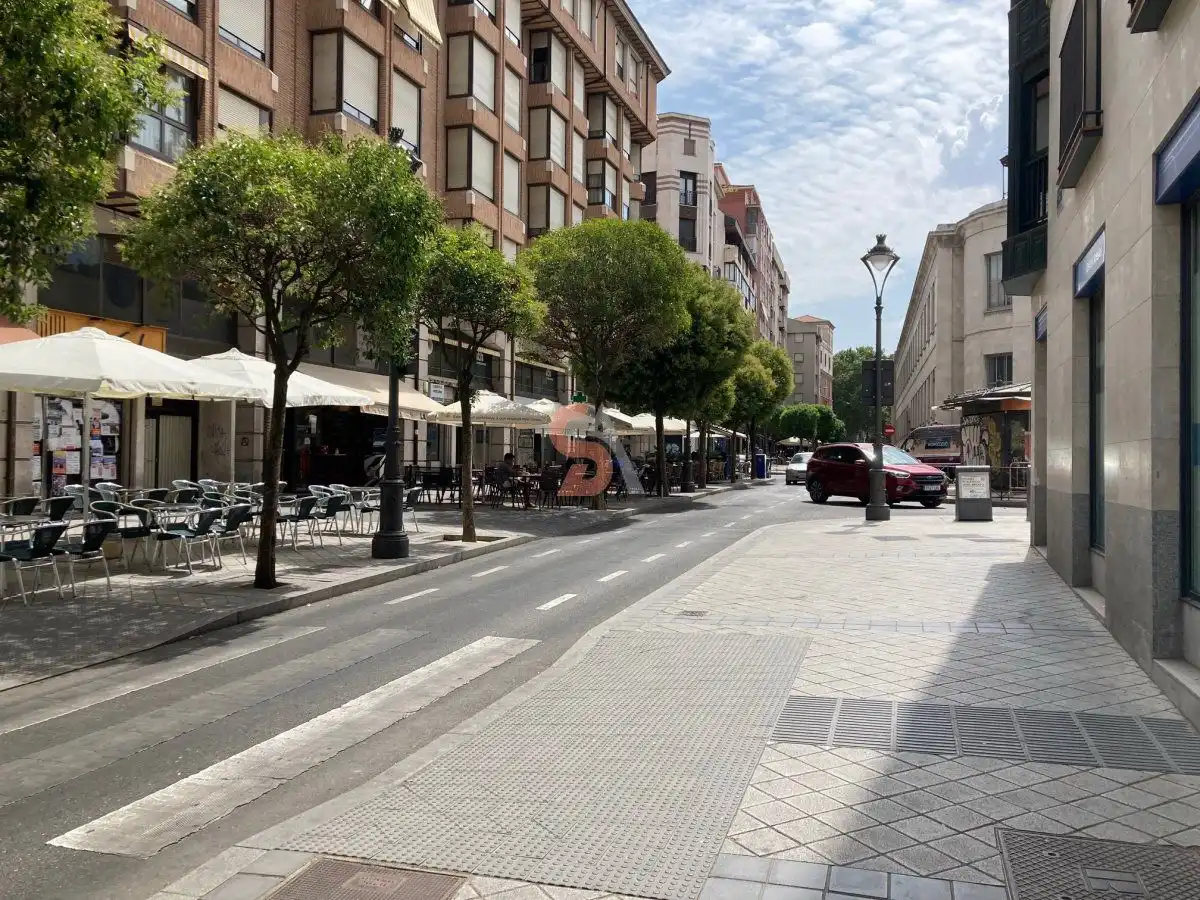 Local comercial de lloguer a RUIZ HERNÁNDEZ, imagen 31