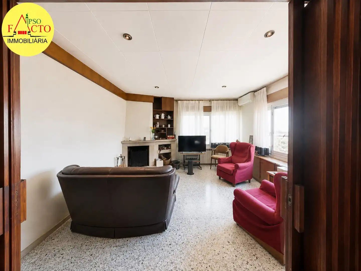 Sala d'estar de Edifici en venda en Les Planes d'Hostoles