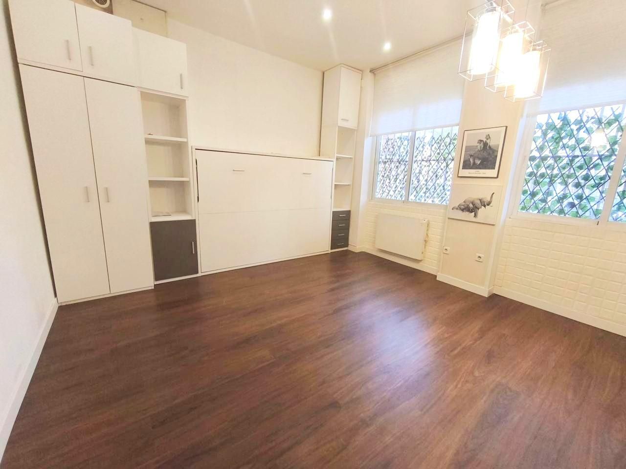 Dormitori de Planta baixa de lloguer en  Madrid Capital amb Calefacció