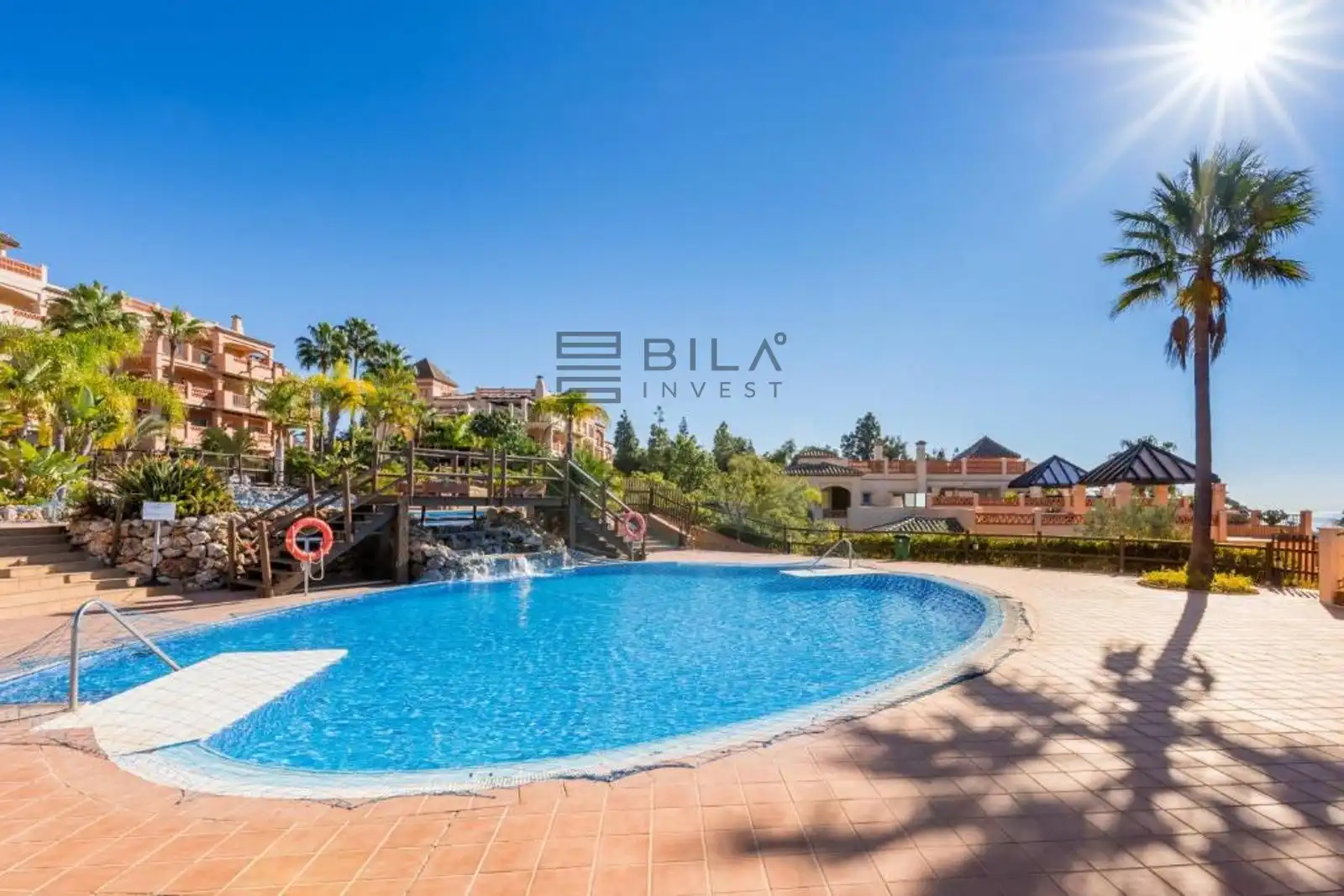 Àtic amb piscina en venda a Urb. Mediterra