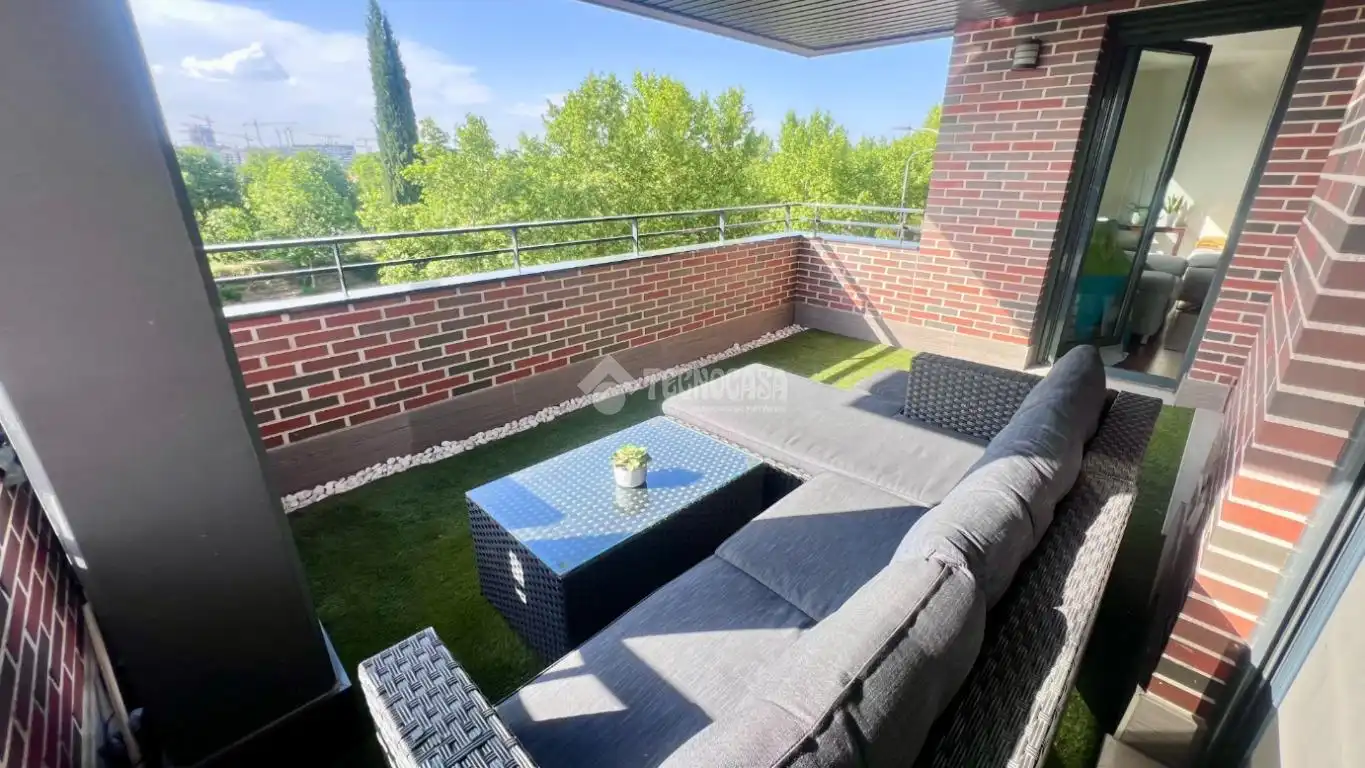 Terraza de Piso en venta en Alcalá de Henares con Terraza