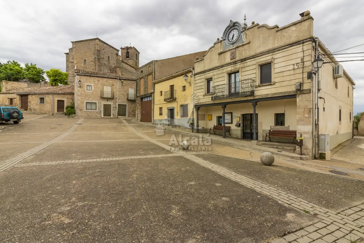 Vista exterior de Casa adosada en venda en Baraona amb Traster