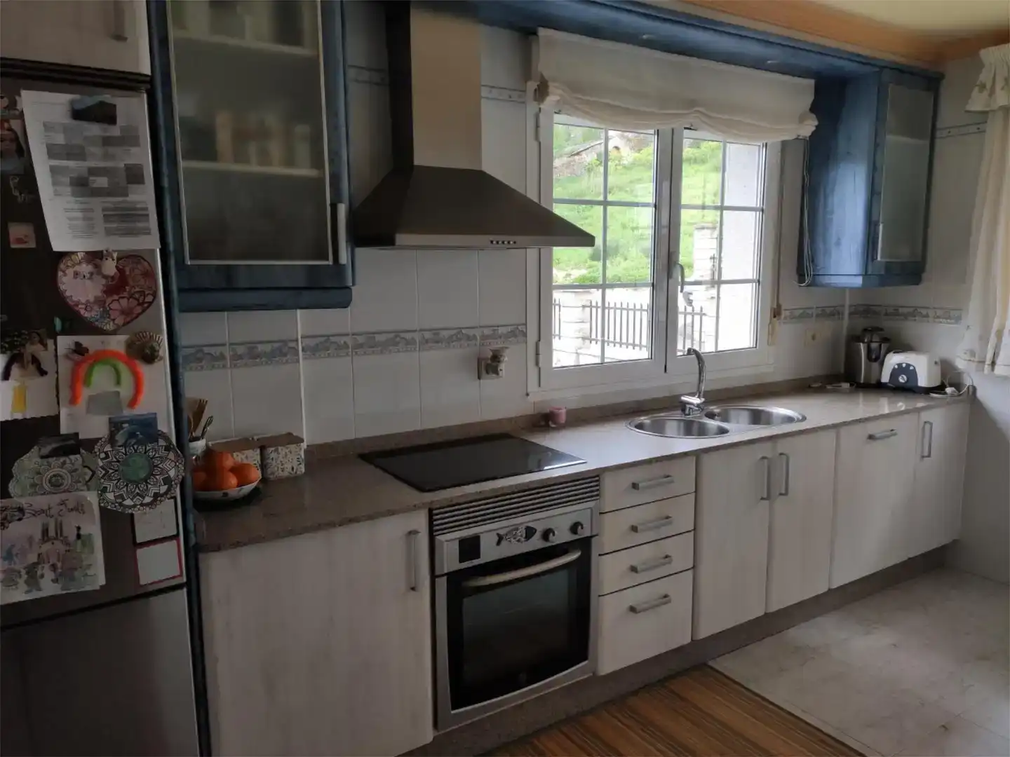 Cuina de Casa o xalet en venda en Sarria amb Balcó